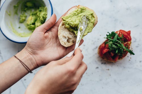 Can you Sell Food on the Internet and Can you make money selling food online