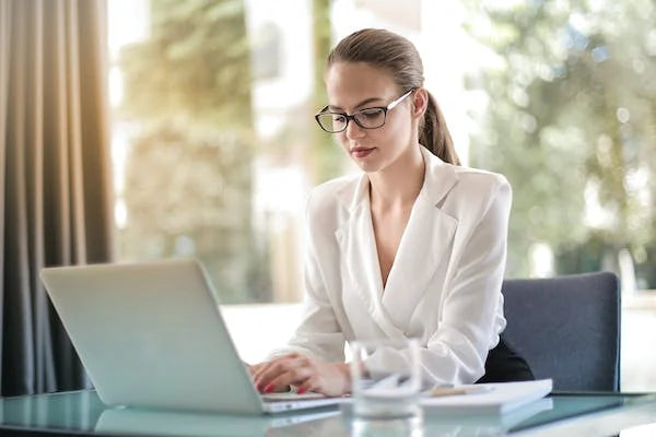 How do beginner bloggers make money: Do bloggers make much money?