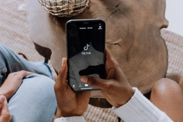 What is TikTok's unique selling point? and What are TikTok's competitive advantage?